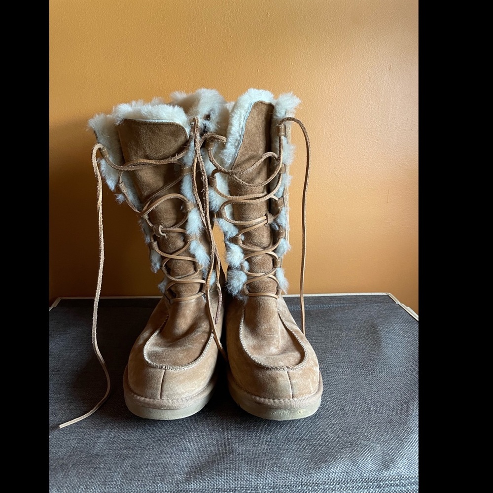 UGG boots Women’s Size 10